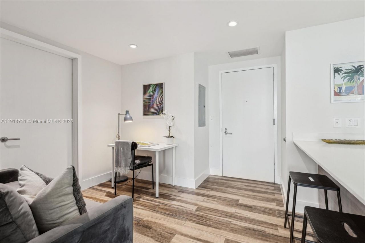 1300 S Miami Ave, Unit 2404, Miami, FL 33130 Photo