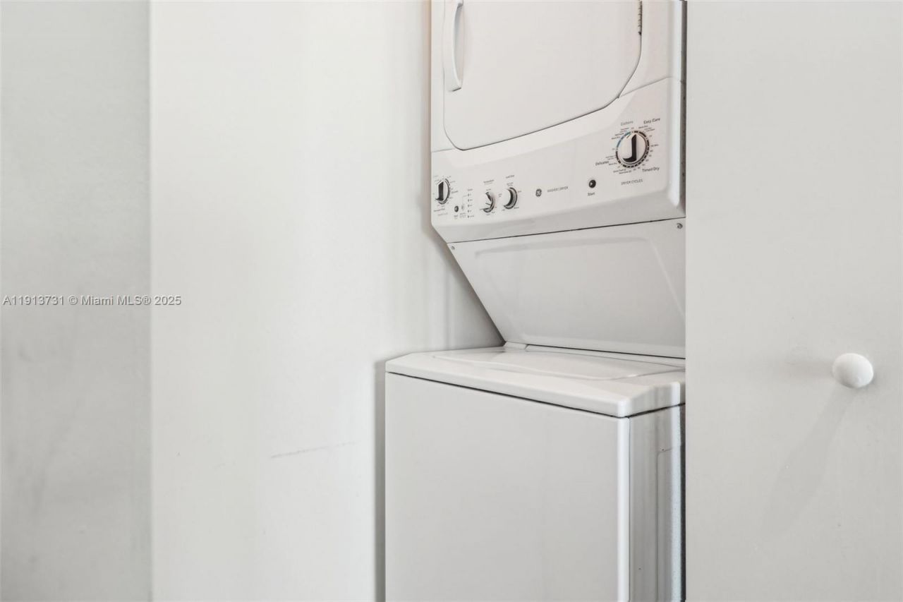 1300 S Miami Ave, Unit 2404, Miami, FL 33130 Photo