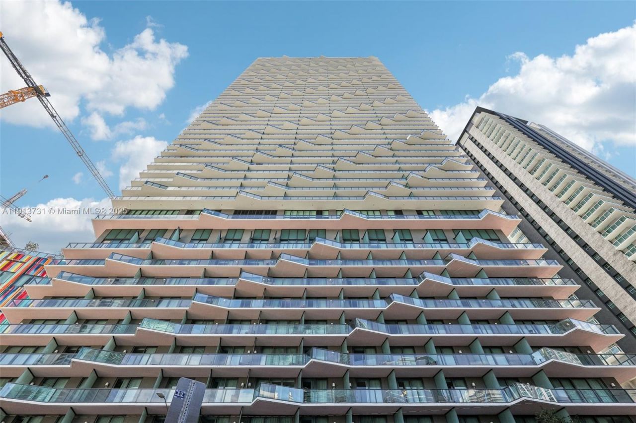 1300 S Miami Ave, Unit 2404, Miami, FL 33130 Photo