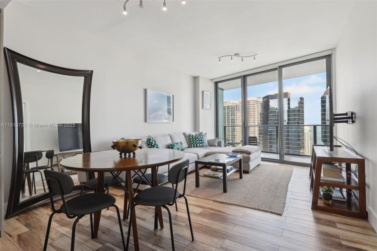 1300 S Miami Ave, Unit 2404, Miami, FL 33130 Photo