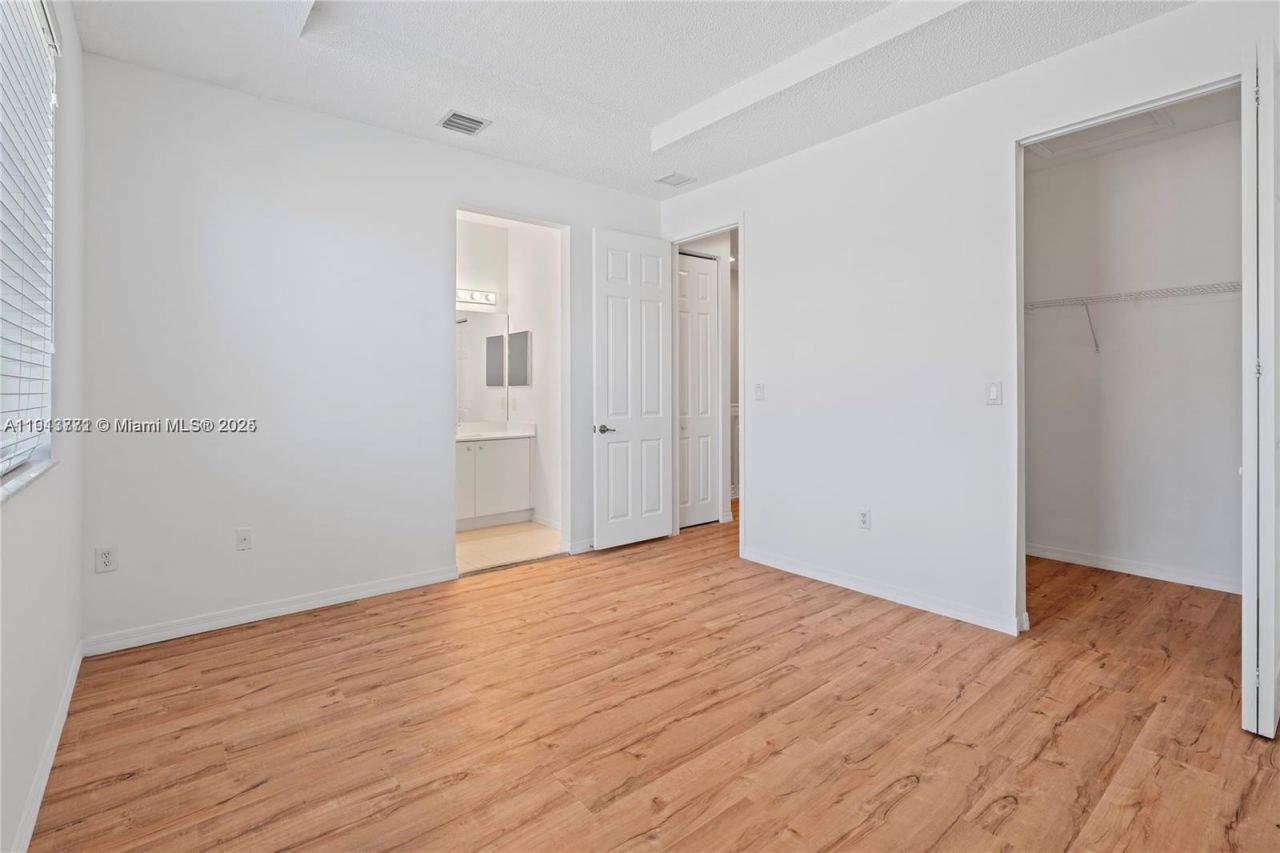 2258 NE 42nd Ave, Homestead, FL 33033 Photo