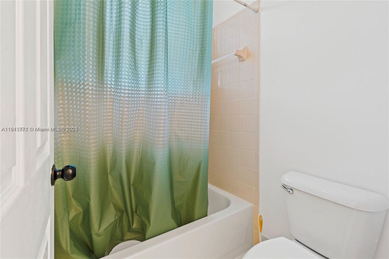 2258 NE 42nd Ave, Homestead, FL 33033 Photo