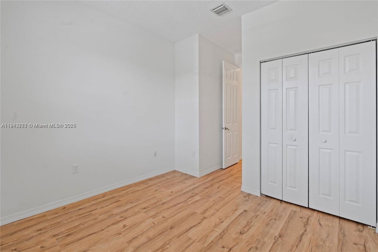 2258 NE 42nd Ave, Homestead, FL 33033 Photo