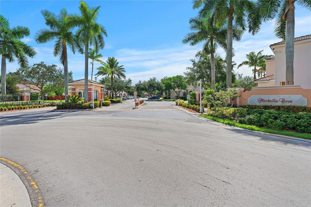 2258 NE 42nd Ave, Homestead, FL 33033 Photo