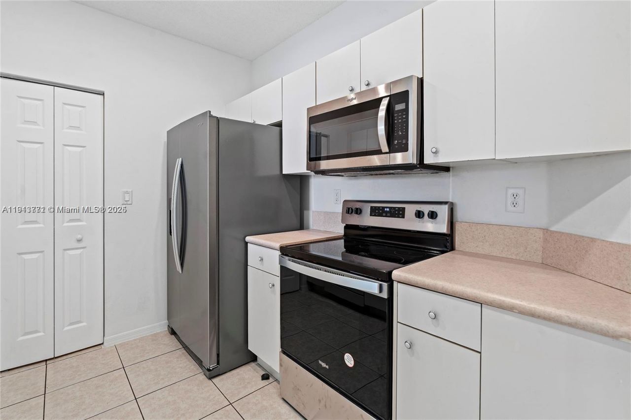 2258 NE 42nd Ave, Homestead, FL 33033 Photo