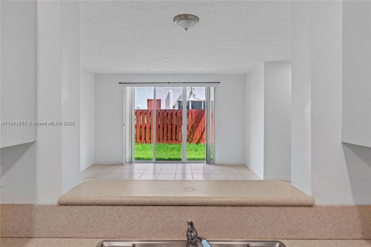 2258 NE 42nd Ave, Homestead, FL 33033 Photo