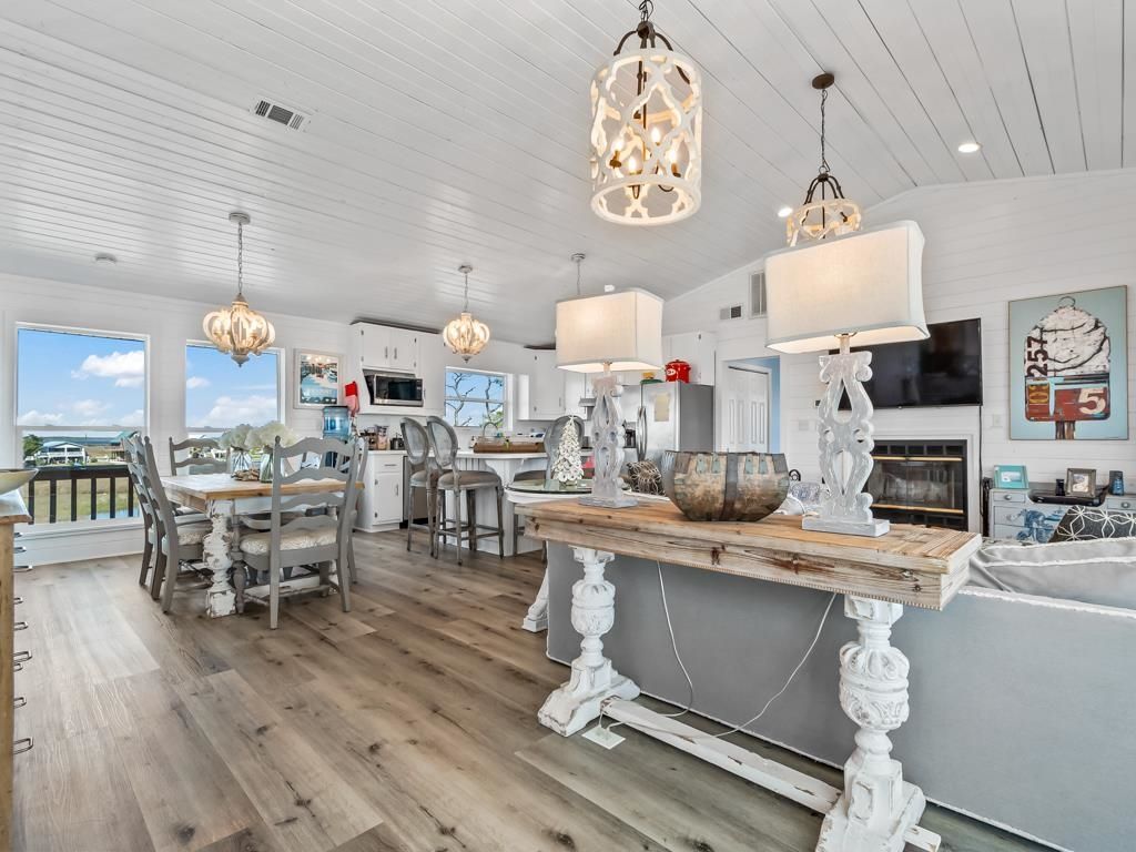 37 Dolphin Drive, Crawfordville, FL 32327 Photo