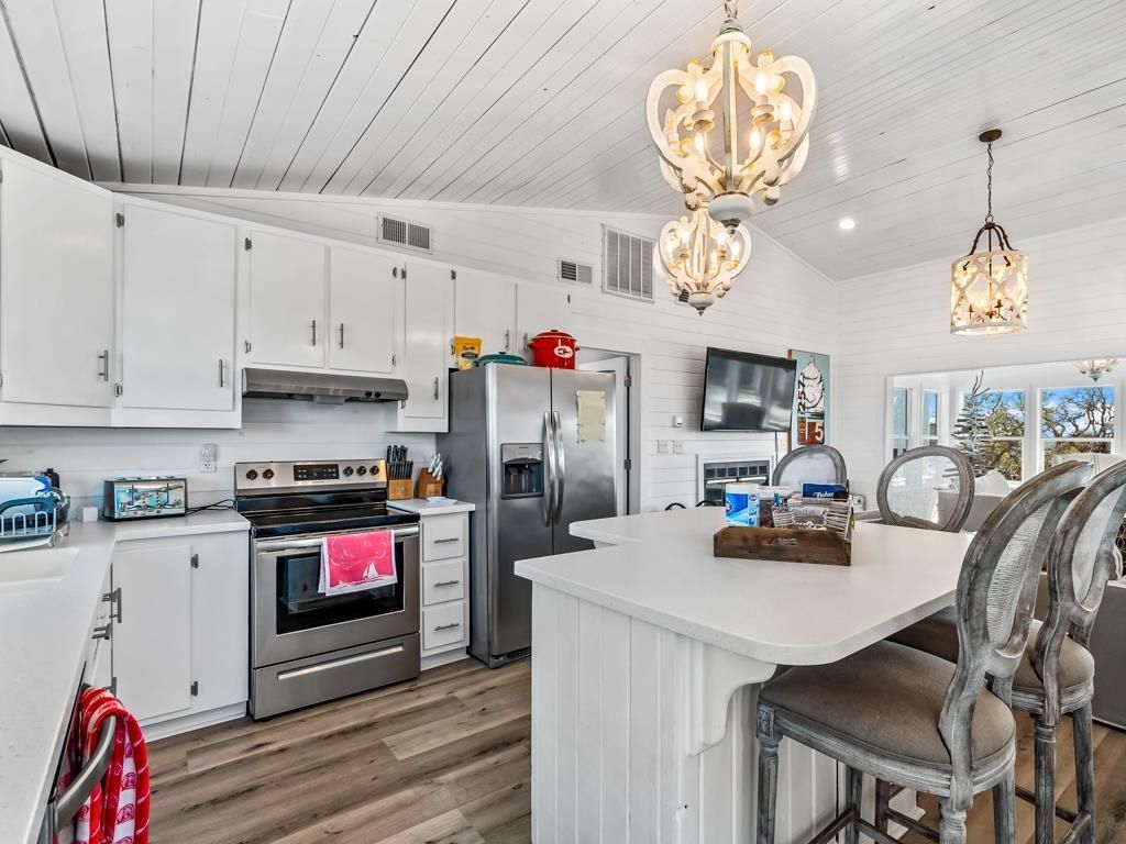 37 Dolphin Drive, Crawfordville, FL 32327 Photo