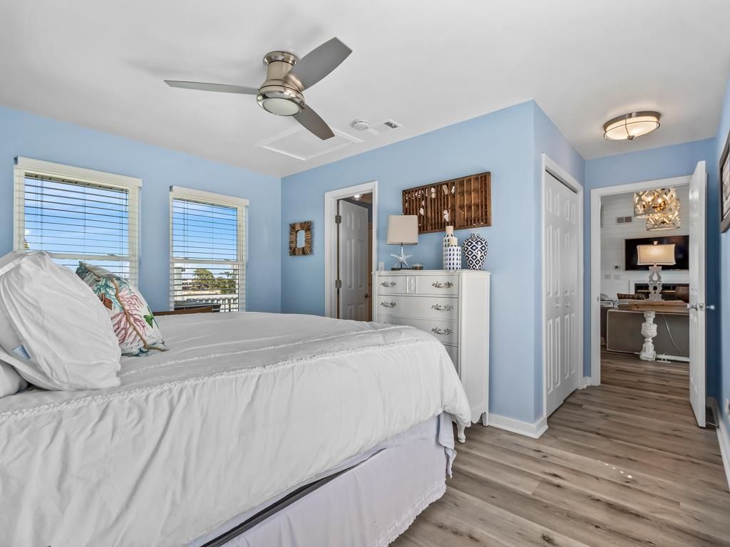 37 Dolphin Drive, Crawfordville, FL 32327 Photo