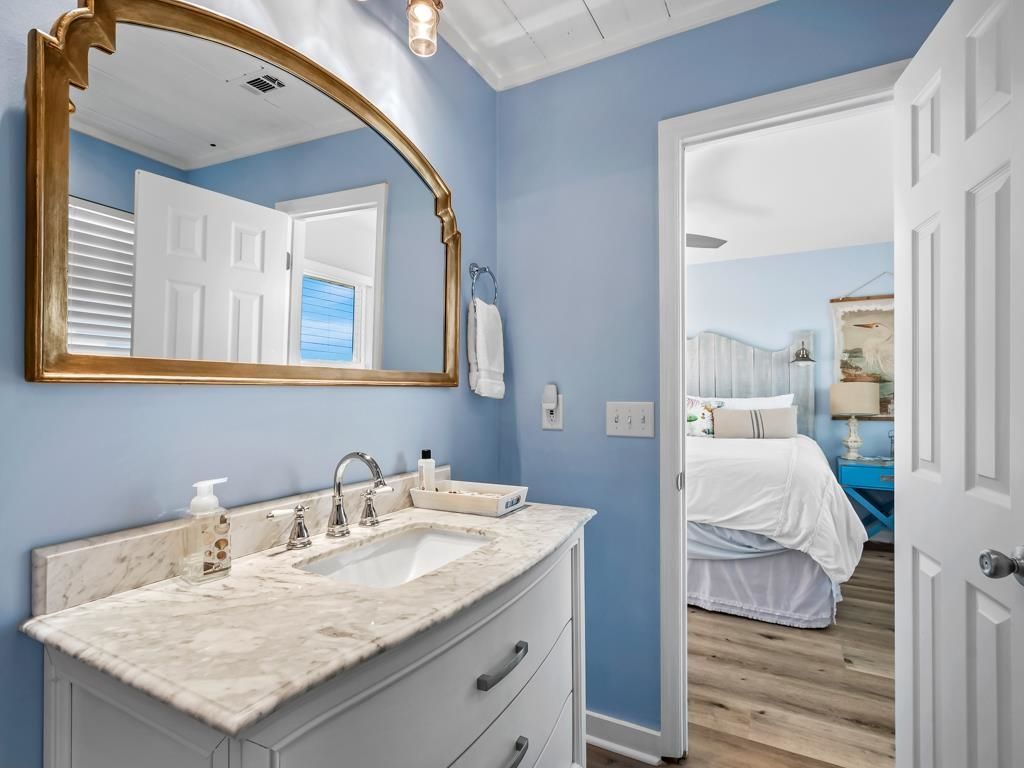 37 Dolphin Drive, Crawfordville, FL 32327 Photo