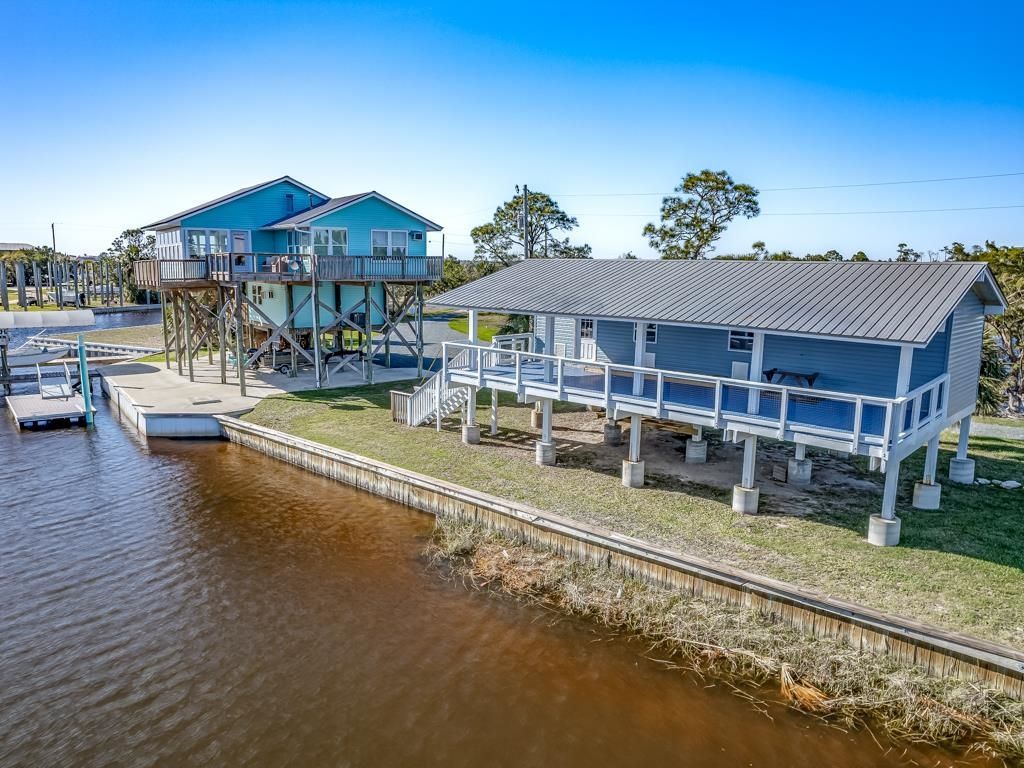 37 Dolphin Drive, Crawfordville, FL 32327 Photo