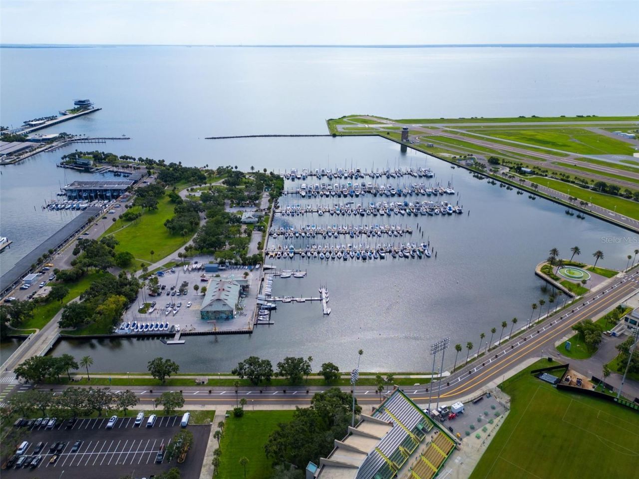 301 1st Street S, Unit 3305, Saint Petersburg, FL 33701 Photo