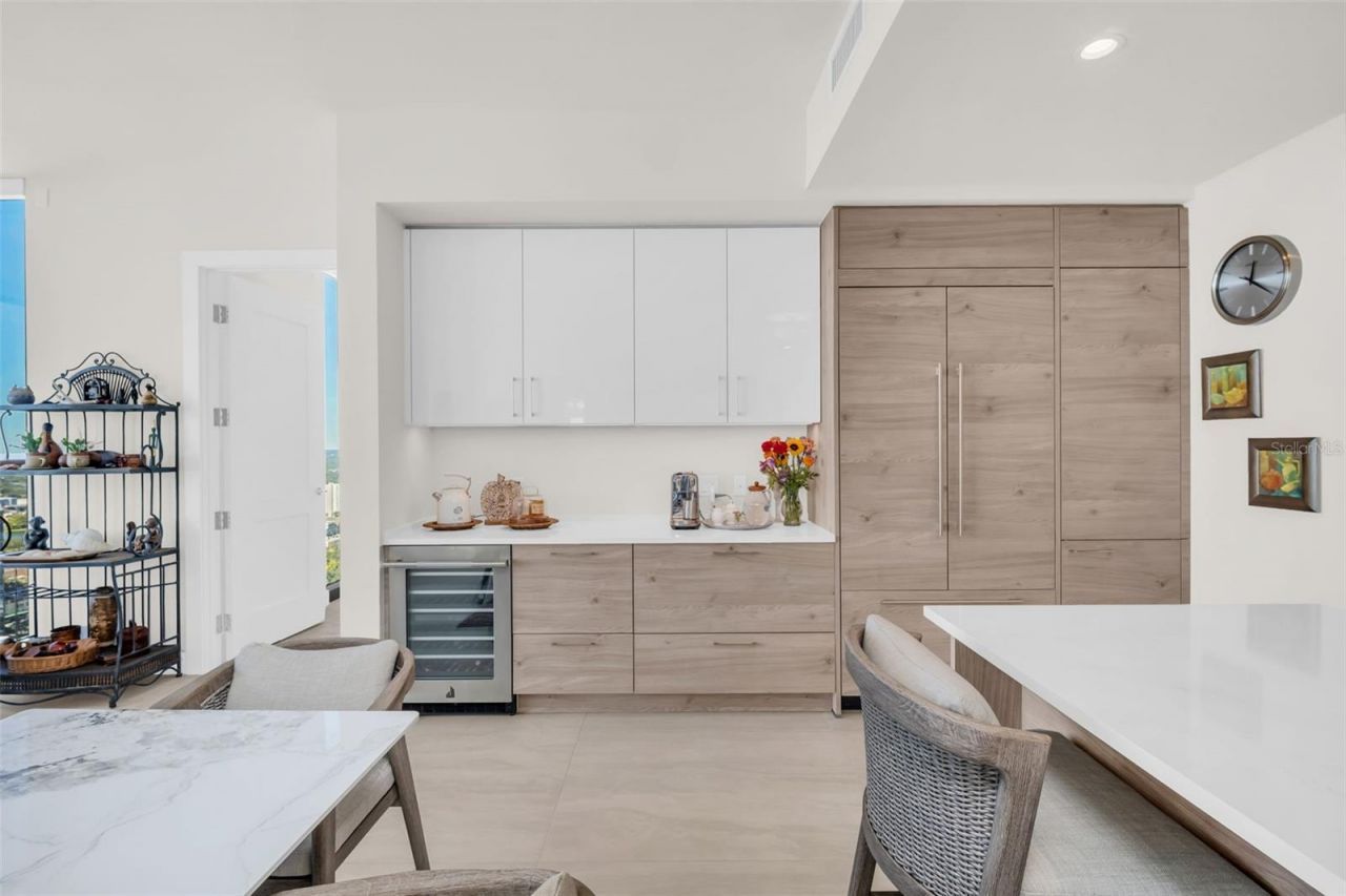 301 1st Street S, Unit 3305, Saint Petersburg, FL 33701 Photo