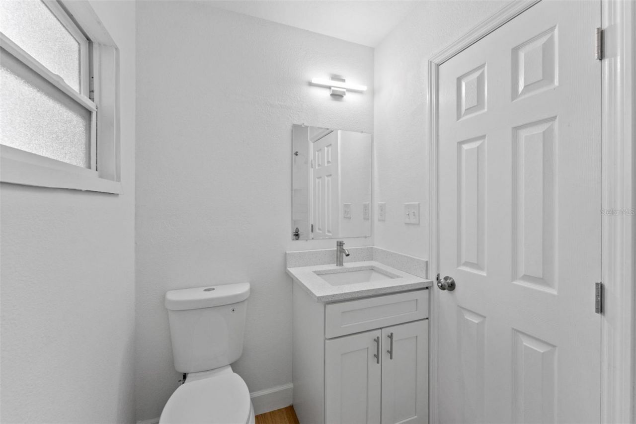 5739 Dartmouth Avenue N, Saint Petersburg, FL 33710 Photo