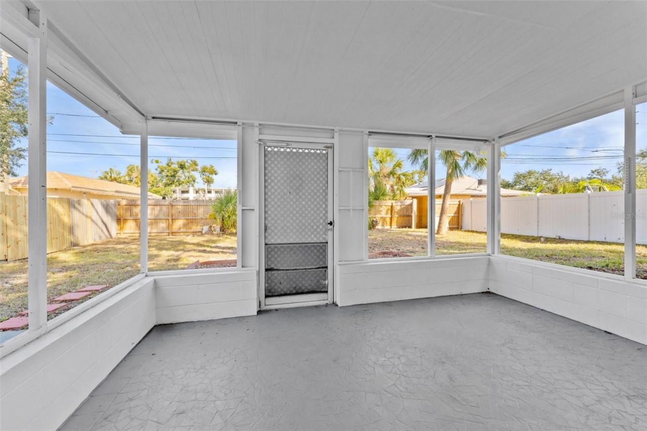 5739 Dartmouth Avenue N, Saint Petersburg, FL 33710 Photo