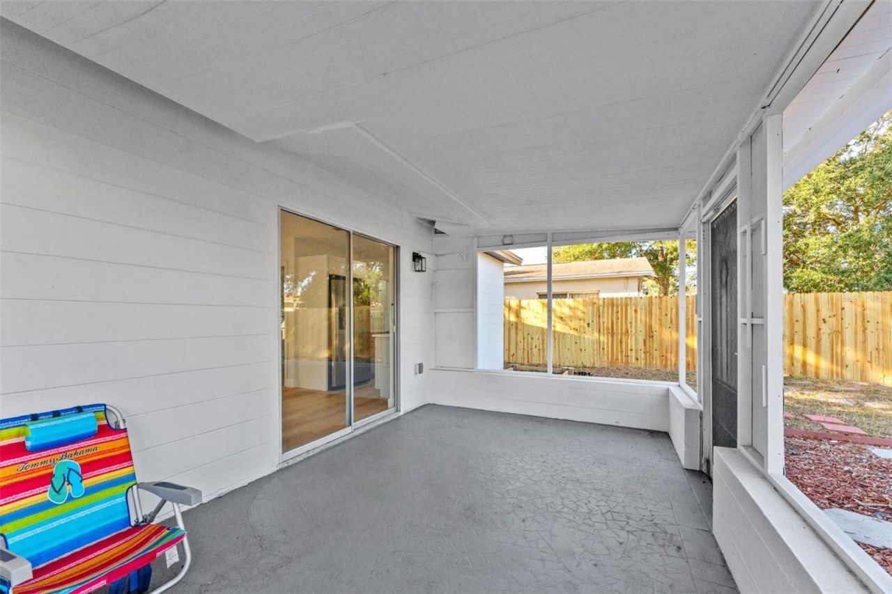 5739 Dartmouth Avenue N, Saint Petersburg, FL 33710 Photo