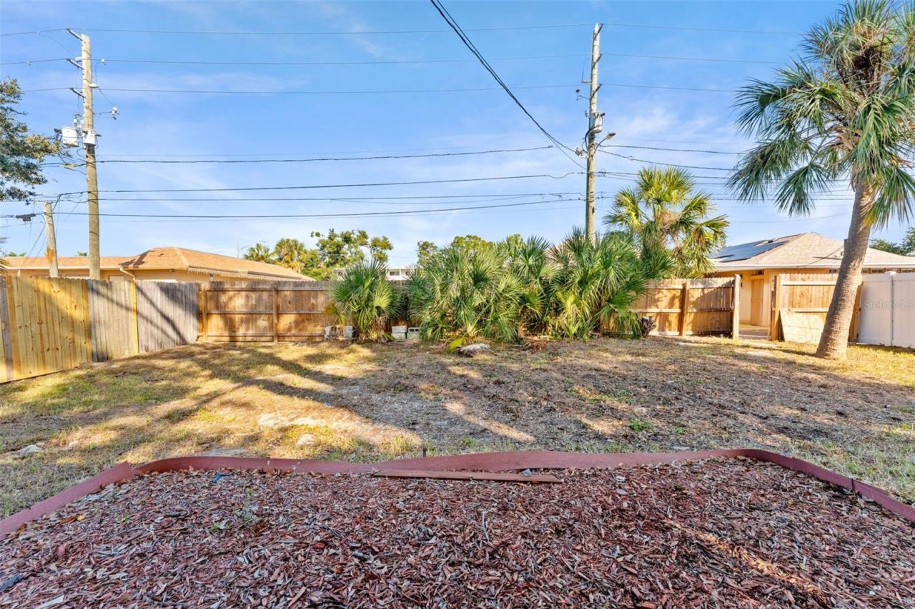 5739 Dartmouth Avenue N, Saint Petersburg, FL 33710 Photo