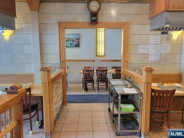 450 Broad Avenue, LEONIA, NJ 07605