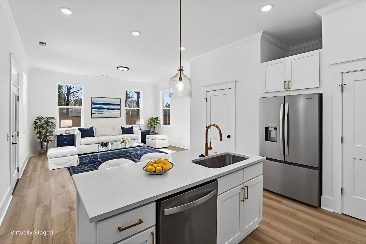 114 Kenneth Lane Photo 20