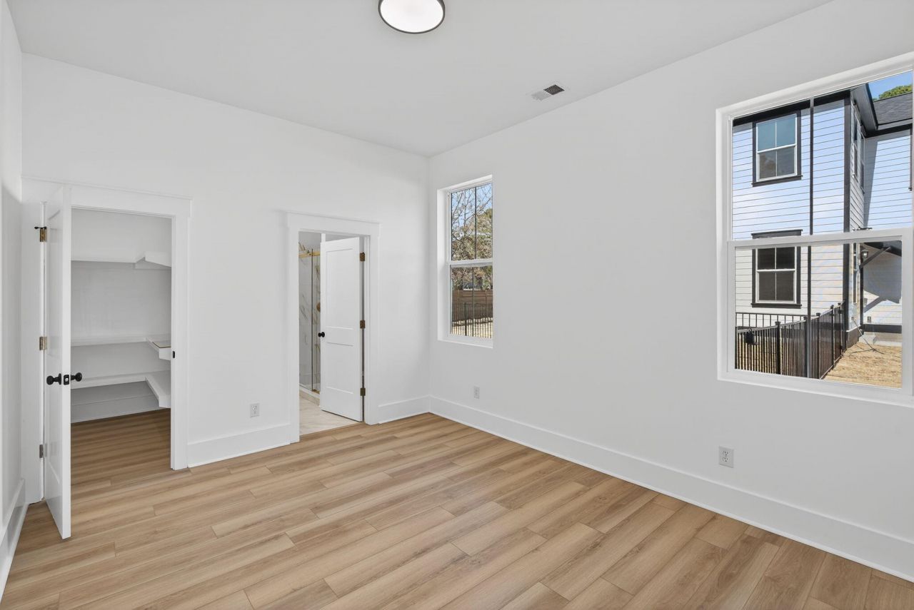 114 Kenneth Lane Photo 8