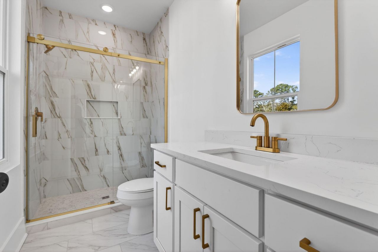 111 Kenneth Lane Photo 32