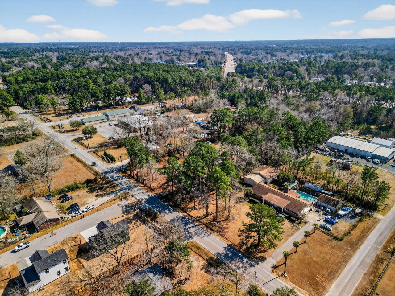 111 Kenneth Lane Photo 40