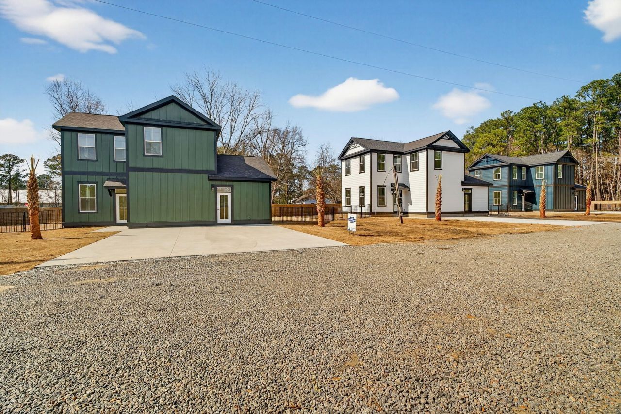 105 Kenneth Lane Photo 57