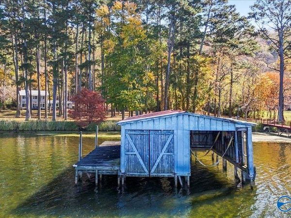 425 County Road 24, Scottsboro, AL 35769