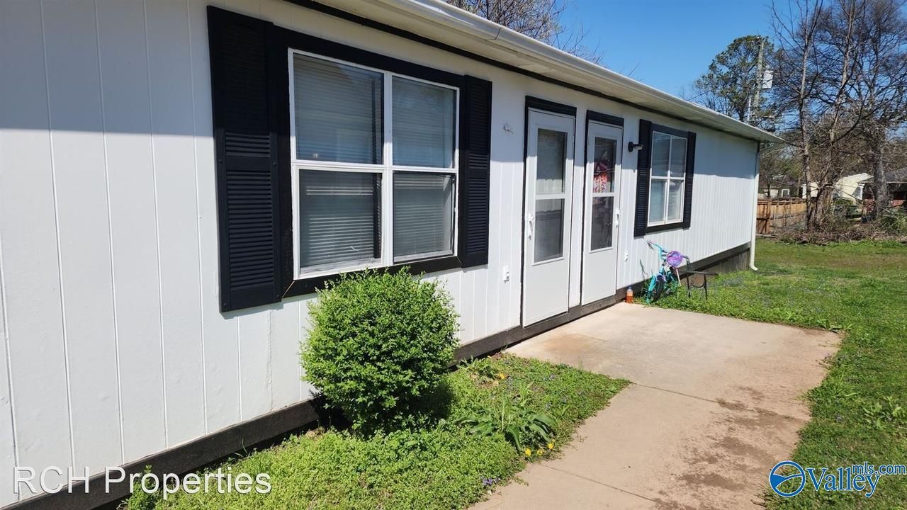 1325 Stevens Avenue, Huntsville, AL 35801 Main Photo