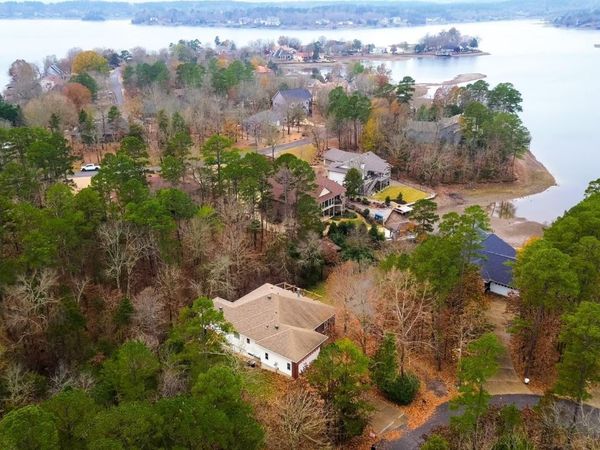 7 Resplandor Court, Hot Springs Village, AR 71909