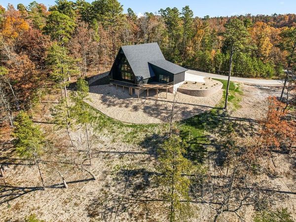 17837 Ventris Cove Circle, Rogers, AR 72756