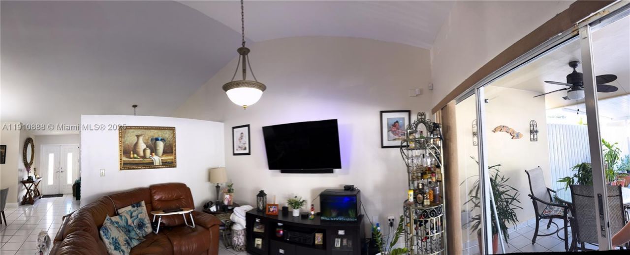 13391 NW 7th Ter, Miami, FL 33182 Photo