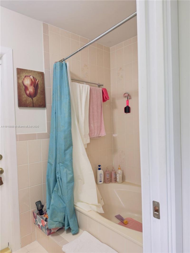 13391 NW 7th Ter, Miami, FL 33182 Photo