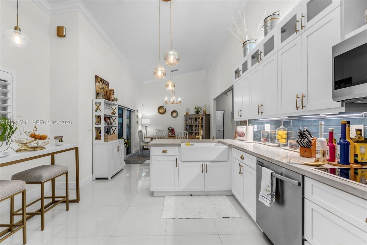 12743 SW 220th St, Miami, FL 33170 Photo