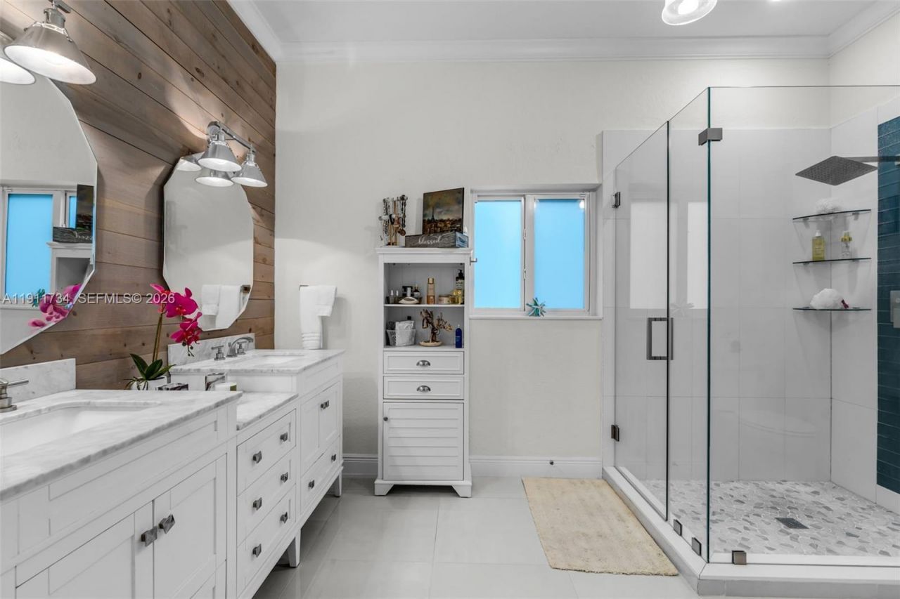 12743 SW 220th St, Miami, FL 33170 Photo