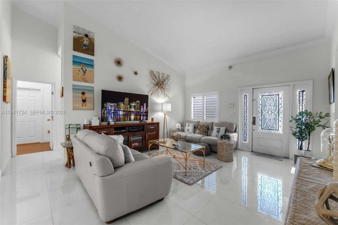 12743 SW 220th St, Miami, FL 33170 Photo