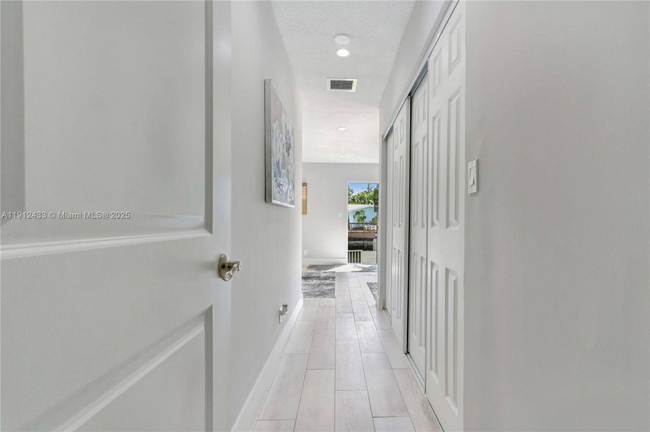 1436 NE 57th St, Fort Lauderdale, FL 33334 Photo