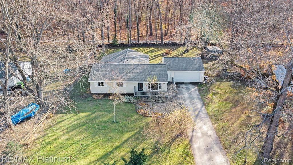 4653 Webberdale Drive S, Rose Township, MI 48442 Main Photo