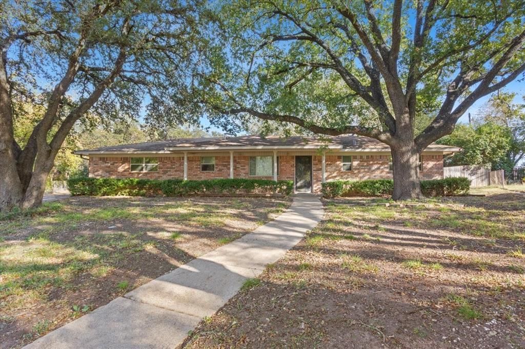 8756 Panther Drive, Woodway, TX 76712 Main Photo