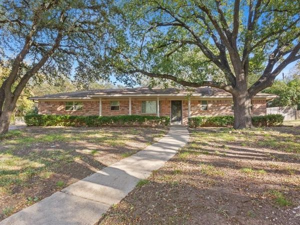 8756 Panther Drive , Woodway, TX 76712