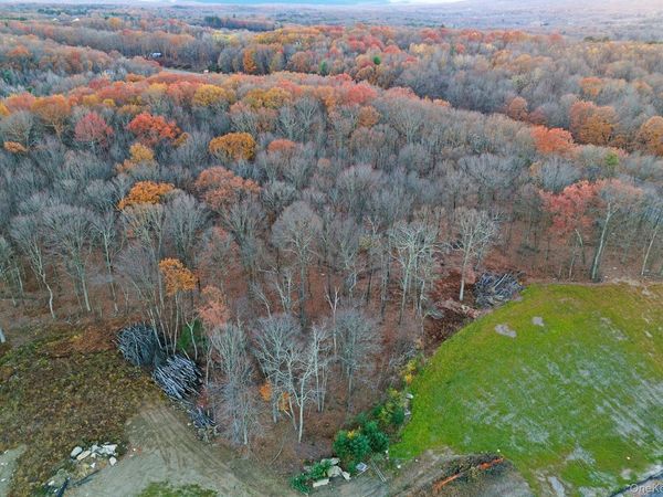 4 Distribution Drive, Bloomingburg, NY 12721