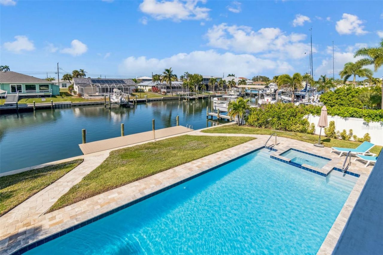 4907 Beacon Road, Palmetto, FL 34221 Photo