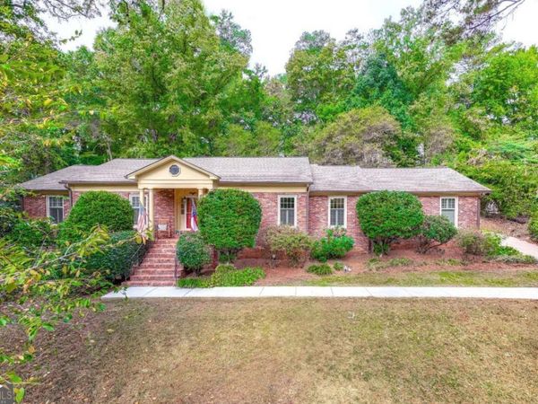 1067 Hess Drive, Avondale Estates, GA 30002