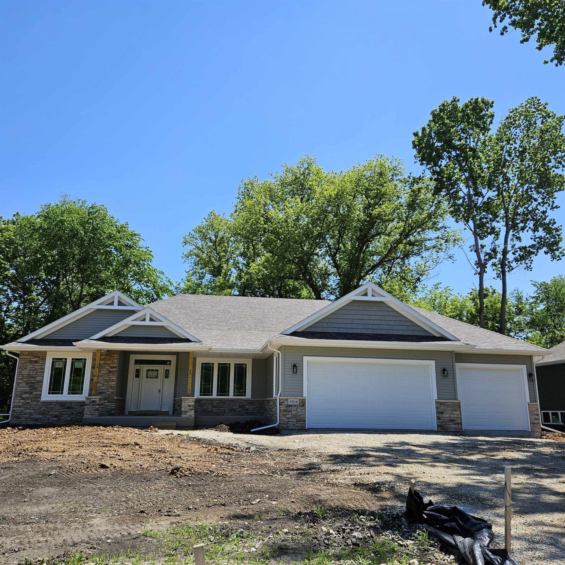 6014 SQUIRREL RUN, LOVES PARK, IL 61111