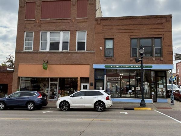 85 W Main Street, Platteville, WI 53818