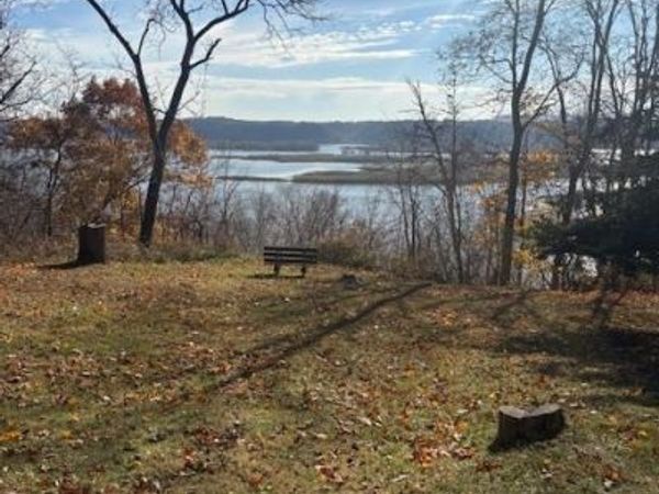 4793 Steiger Lane, Potosi, WI 53820