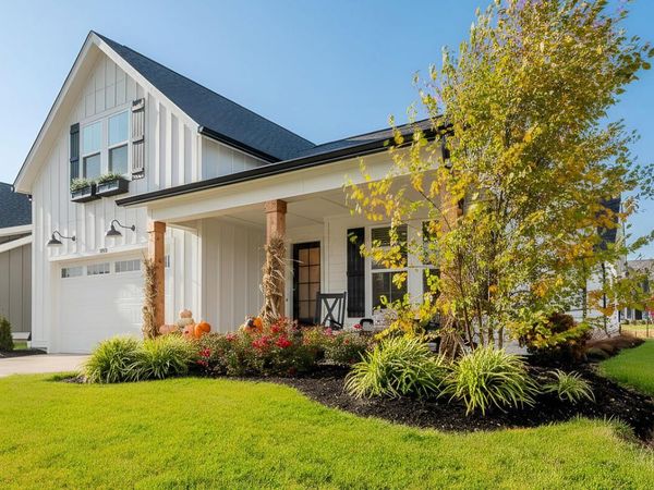 8838 Eliot Drive, Plain City, OH 43064