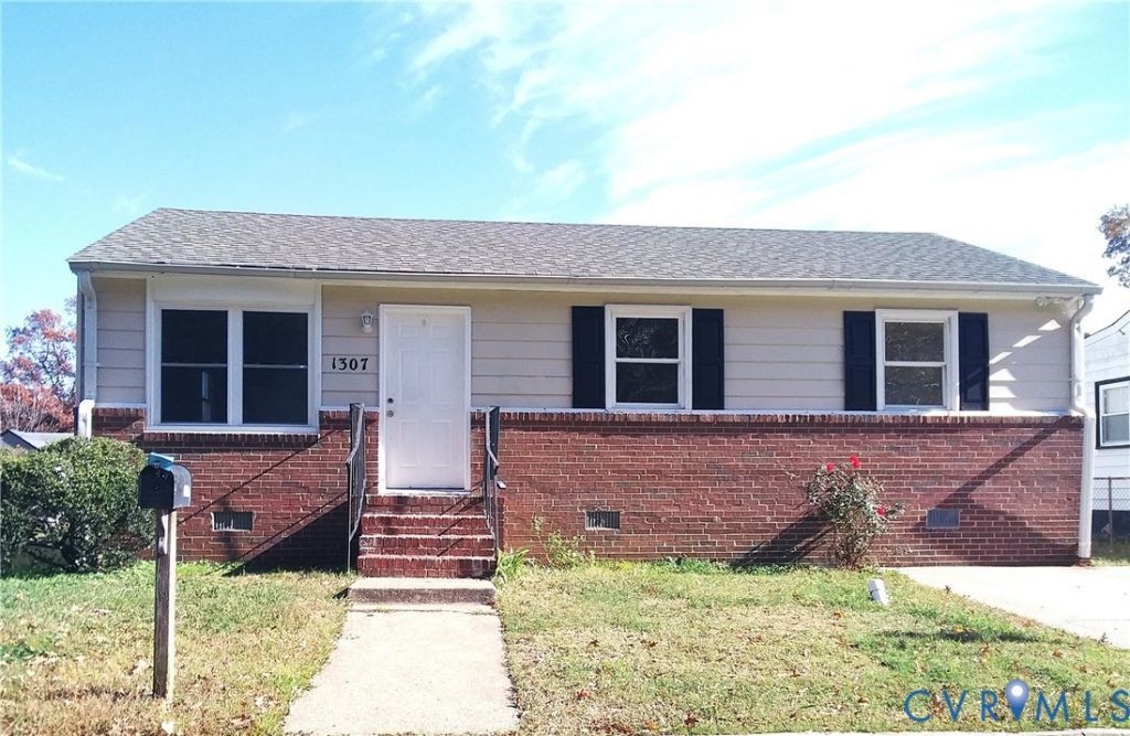 1307 New York Avenue, Hopewell, VA 23860 Main Photo