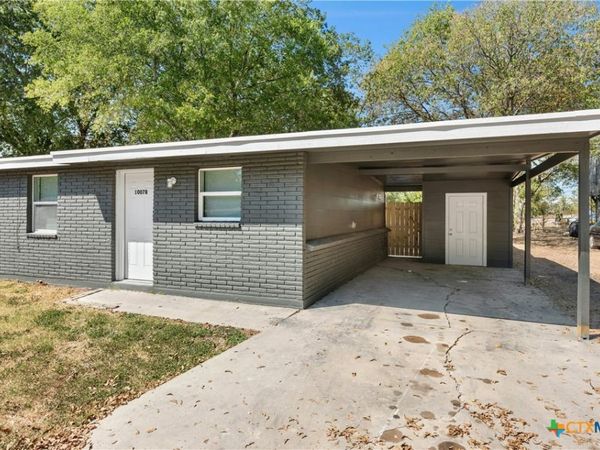 1011 Hackberry Street, Unit A/B, San Marcos, TX 78666