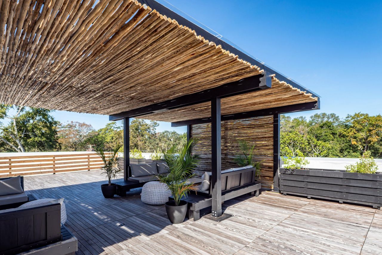 4431 Spruill Avenue Photo 12